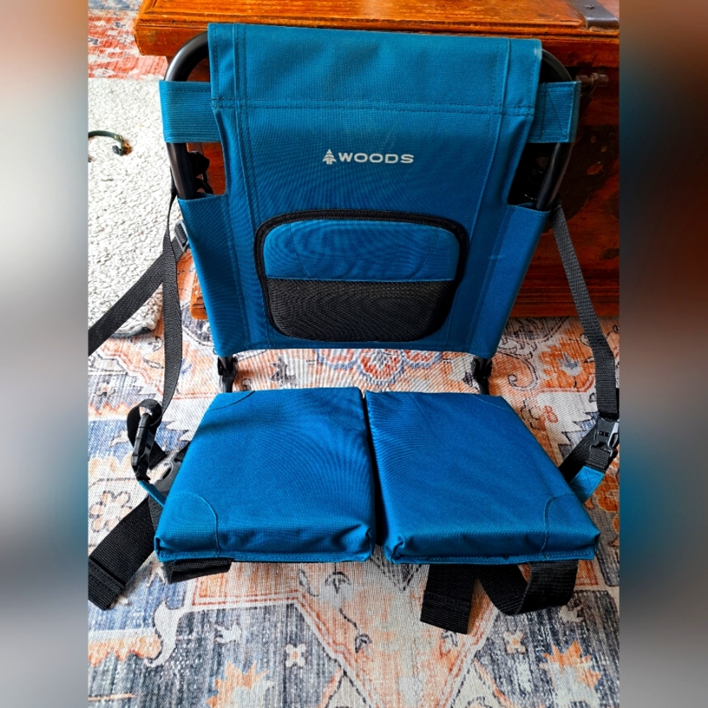Woods Blue Portable Seat